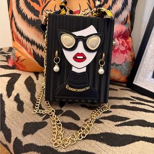 Black and Gold Chic Crossbody Bag w Chain strap
